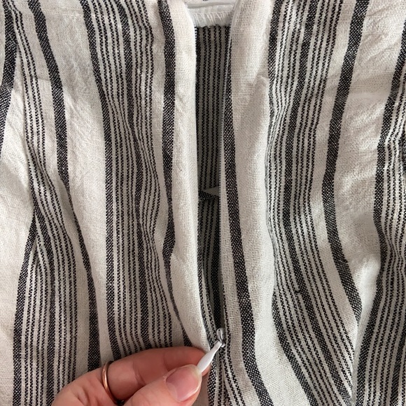 Forever 21 Stripped Jumpsuit Tank Top Pants Laced Open Back Small White Gray - Picture 11 of 11